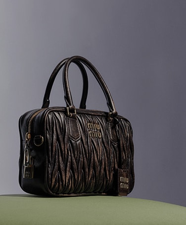 MIUMIU コンフィデンシャル 「マテラッセ」レザー バッグ ショルダー