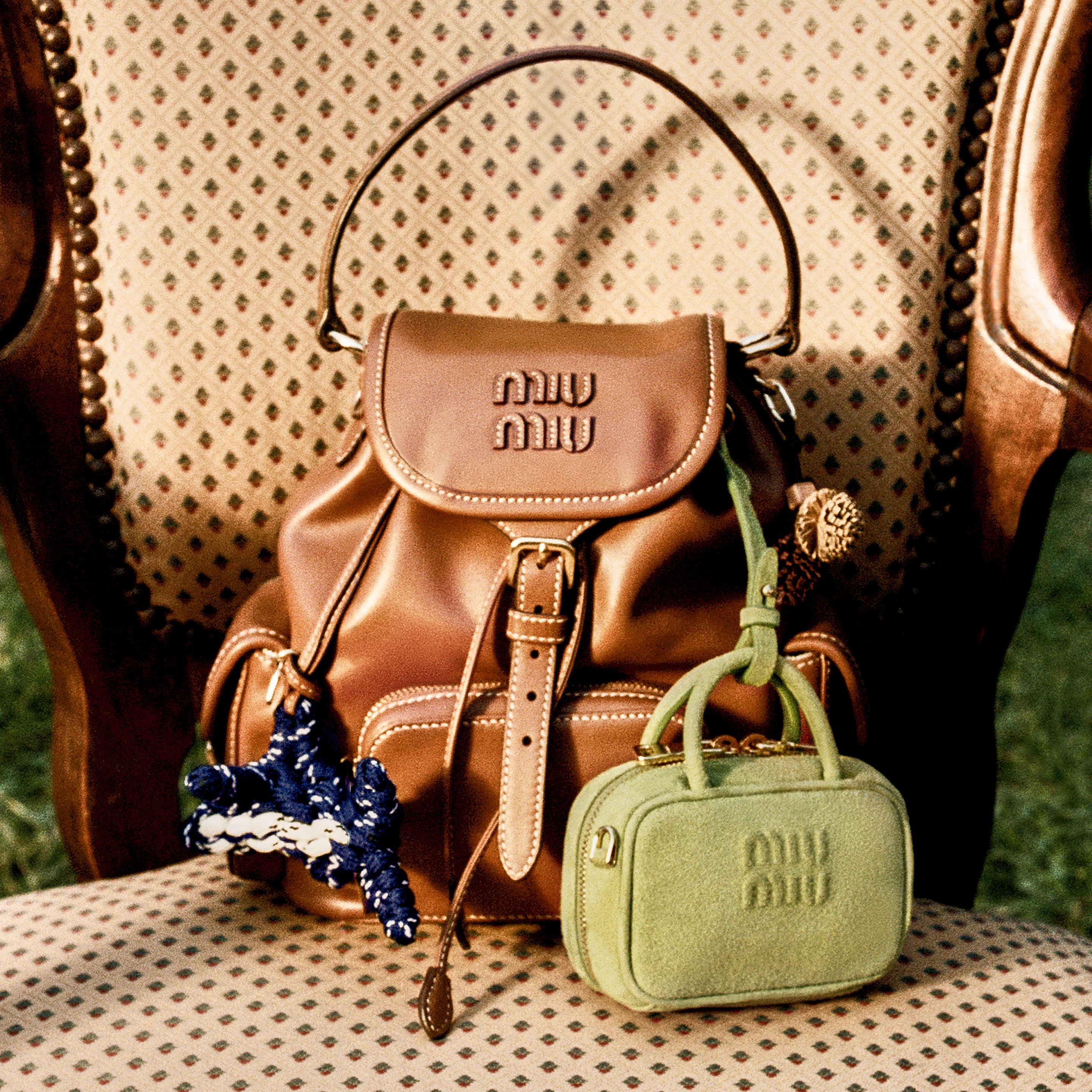 Miu Ballet leather keychain trick - Collection Collections