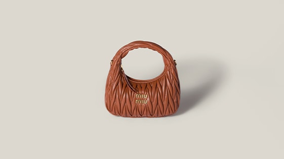 関税込 MiuMiu |Woven fabric mini-bag Miu Miu Woven Raffia Mini Bag | Neutrals | FARFETCH