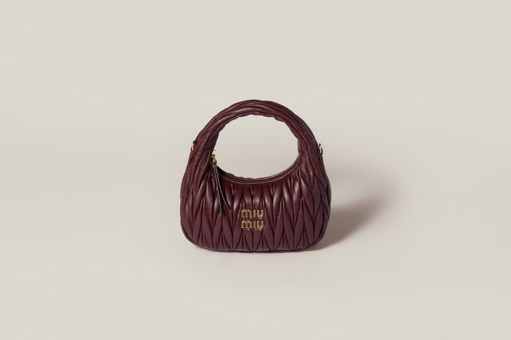 miu miu 黒 サテン パーティーバッグ miu miu 黒 サテン パーティーバッグ