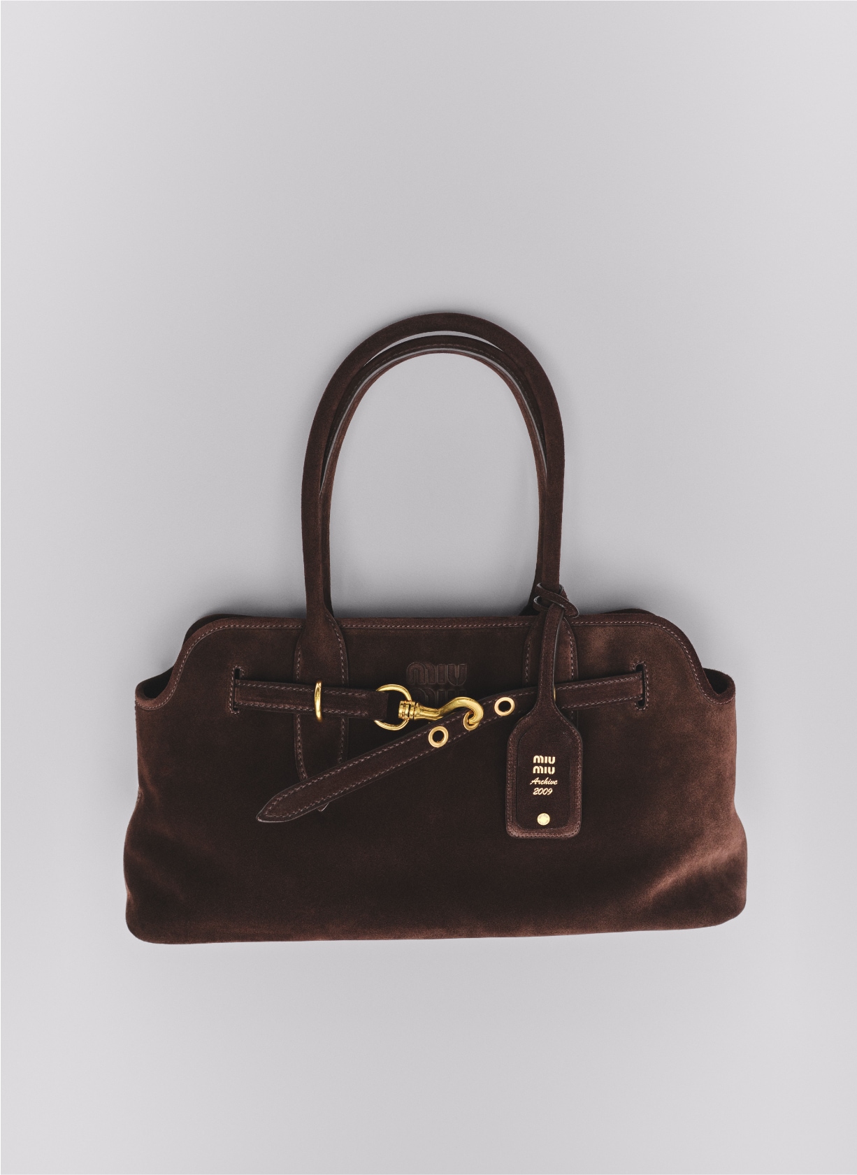 バッグ miumiu archive suede logo moon bag Miu Miu Logo Suede Ruched Top Handle Bag Brown