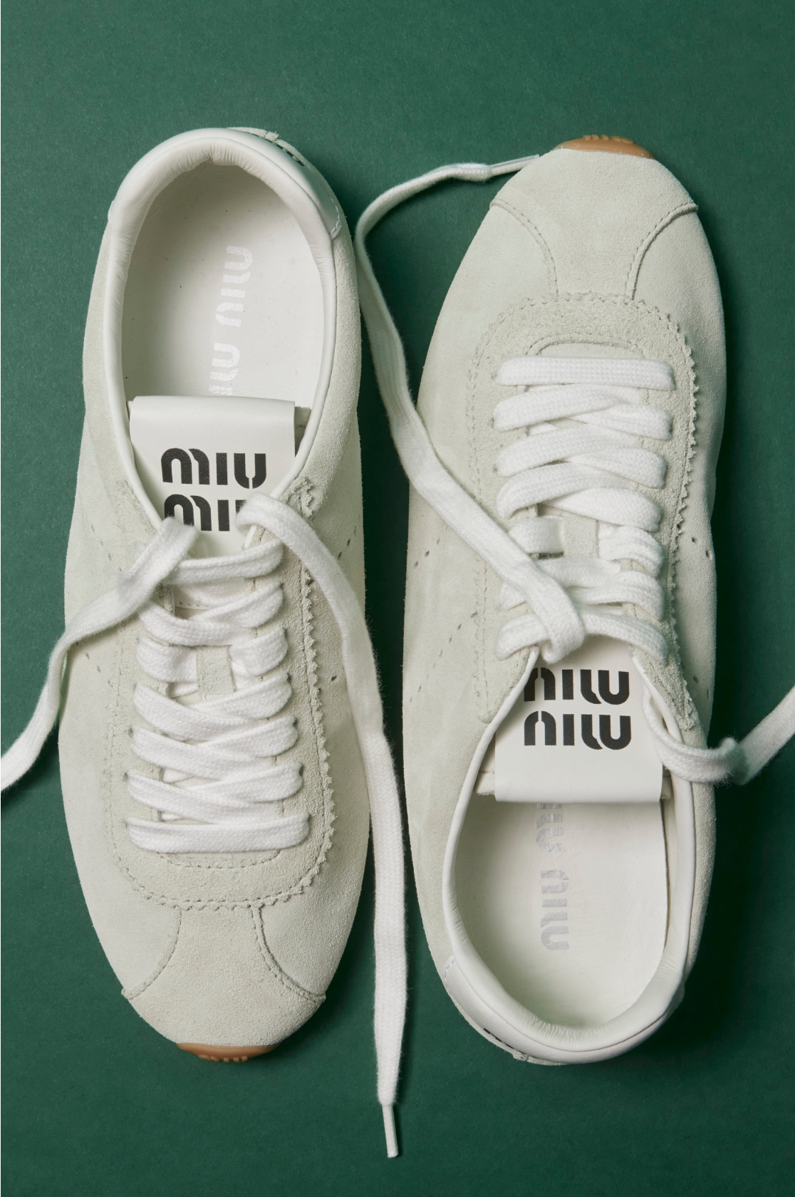 最終お値下！3度着用美品♡miumiuプリューム ナッパレザー スニーカー 37 レディース プリューム スニーカー | Miu Miu