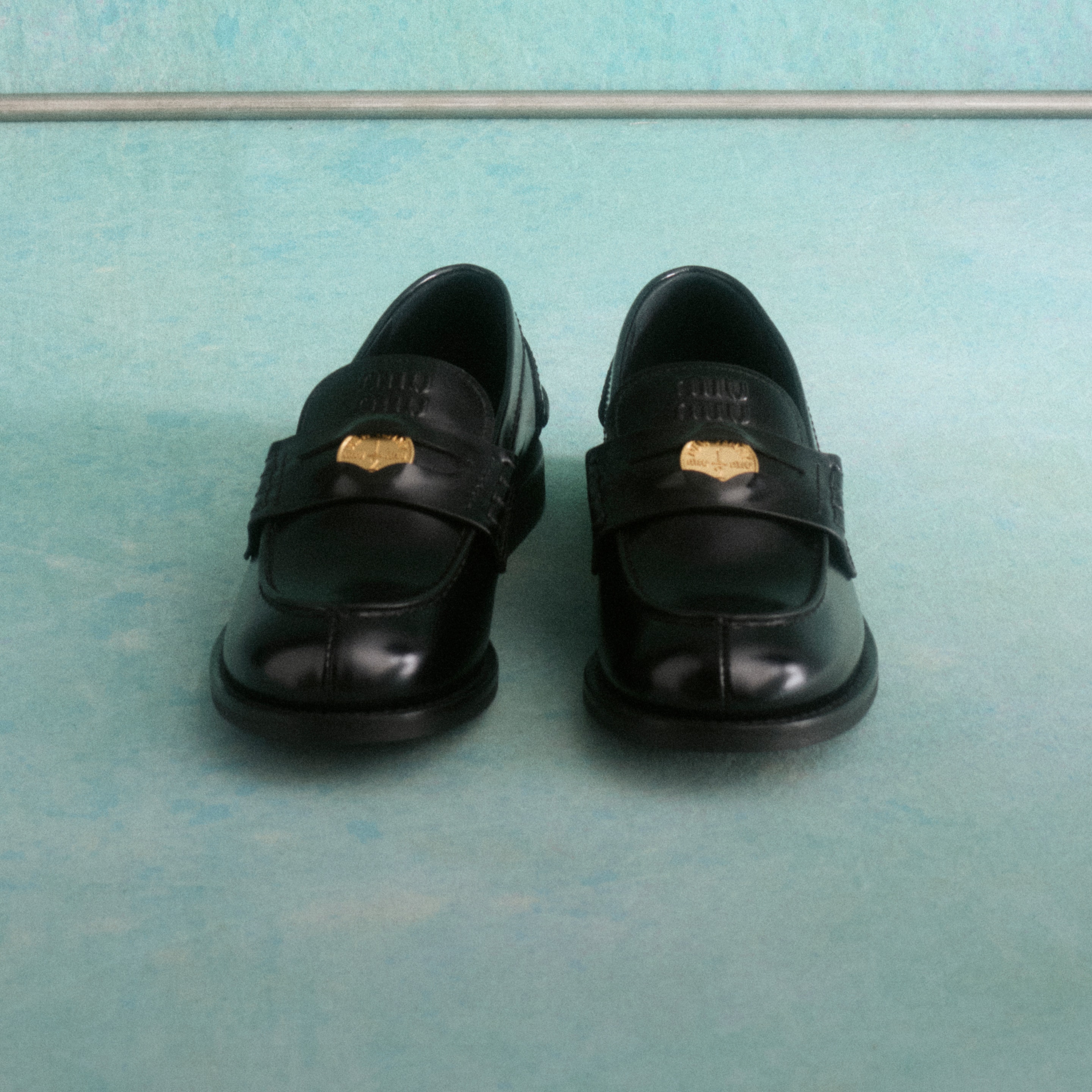 レディース アイコニックシューズ Miu Miu