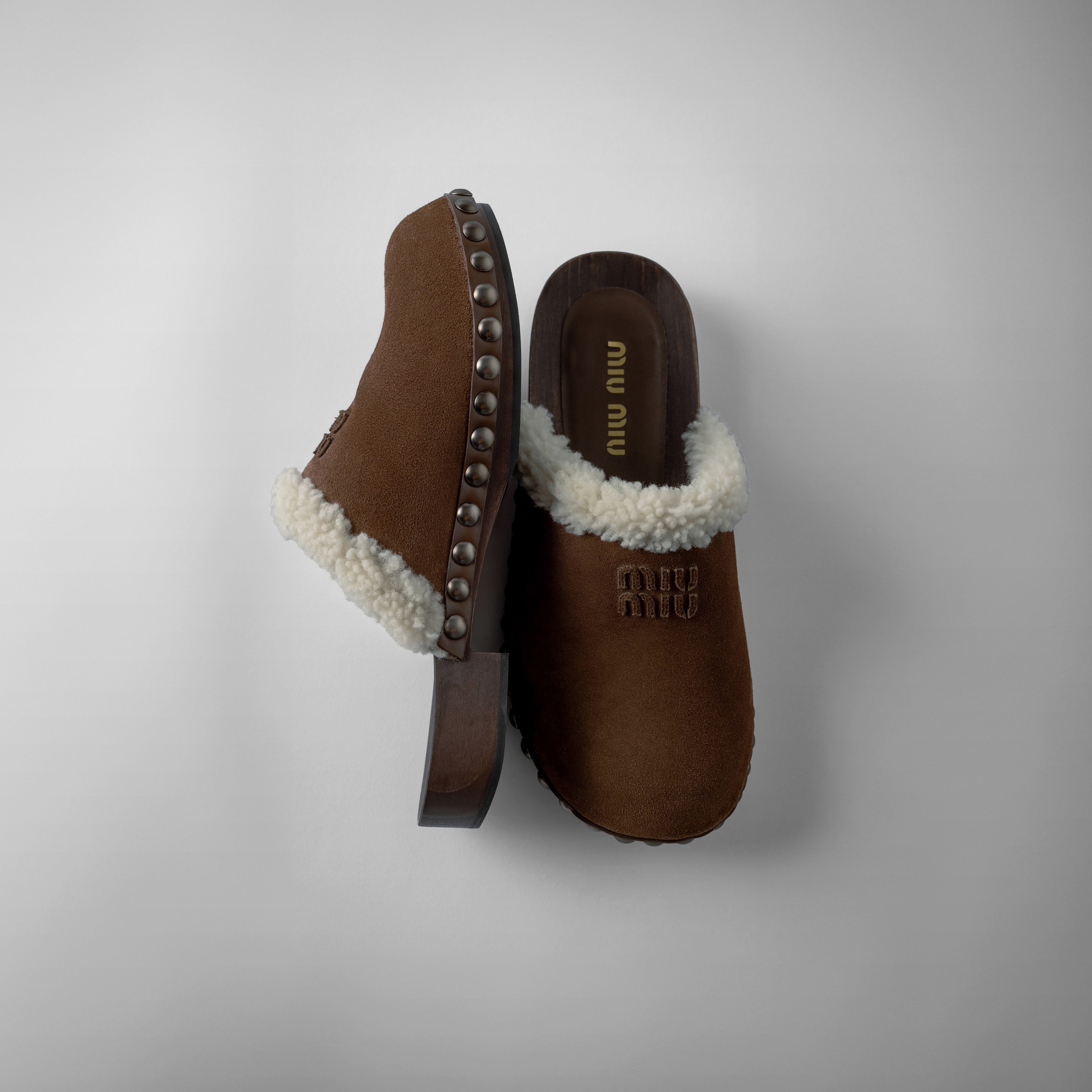 レディース アイコニックシューズ Miu Miu