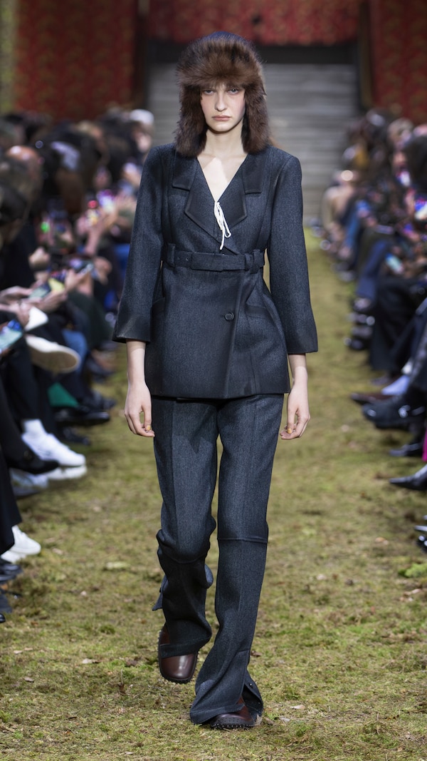 Fall Winter 2026 Fashion Show | Miu Miu - 日本