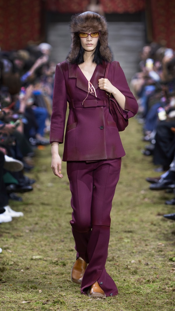 Fall Winter 2026 Fashion Show | Miu Miu - 日本