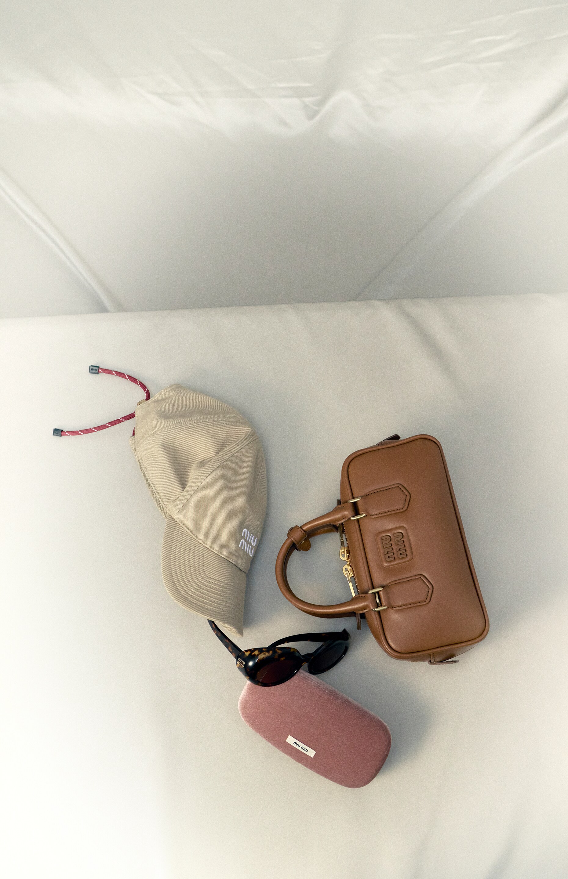 レディース】プレゼント コレクション｜MIU MIU公式サイト