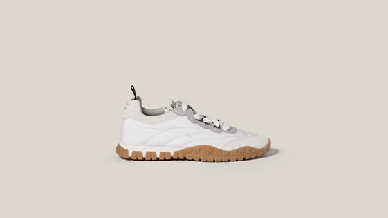 新作コレクション：new Balance X Miu Miu | ミュウミュウ公式