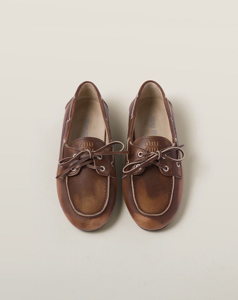 DECK SHOES