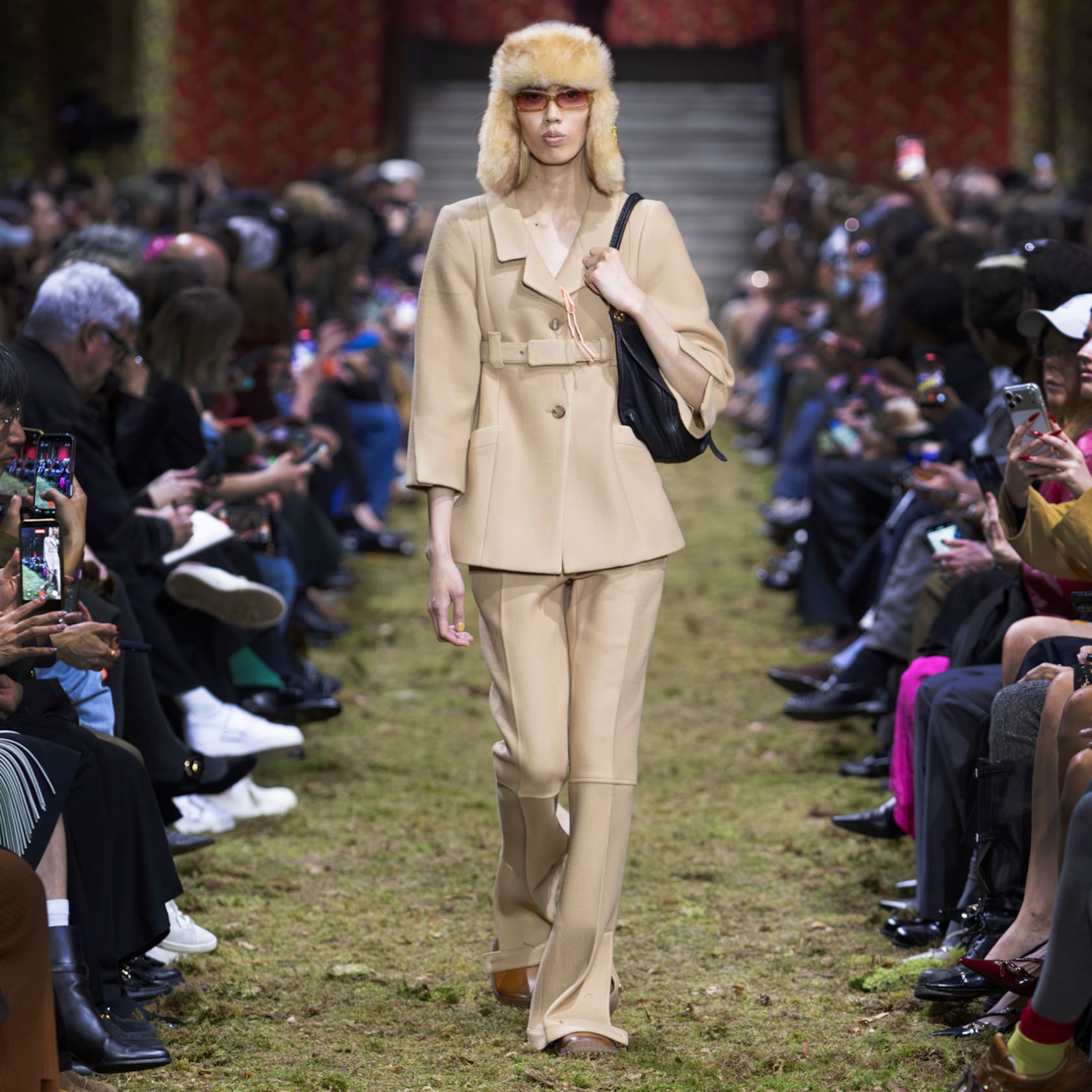 Look 2
