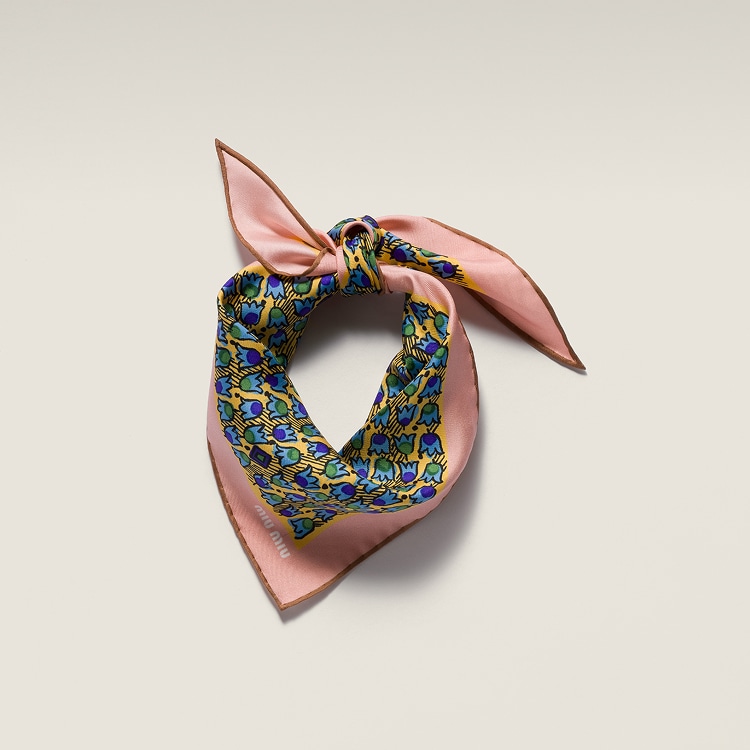 Scarves and gloves