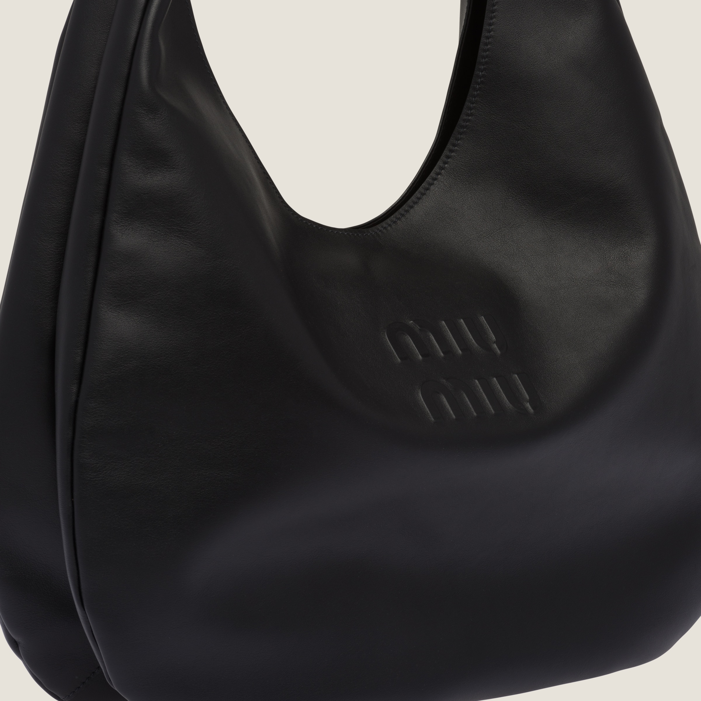black-leather-hobo-bag-miu-miu