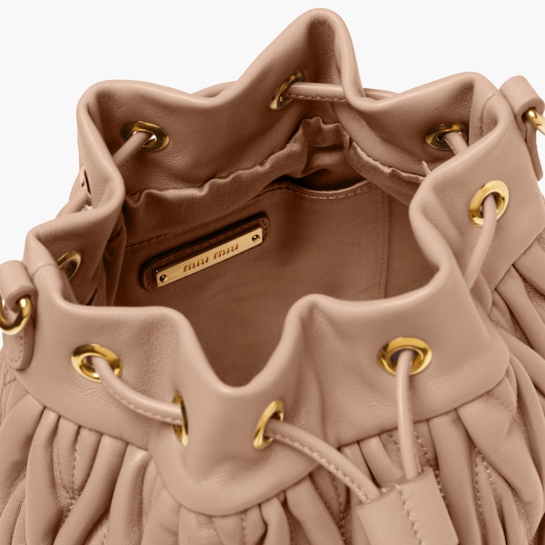 bucket bag beige