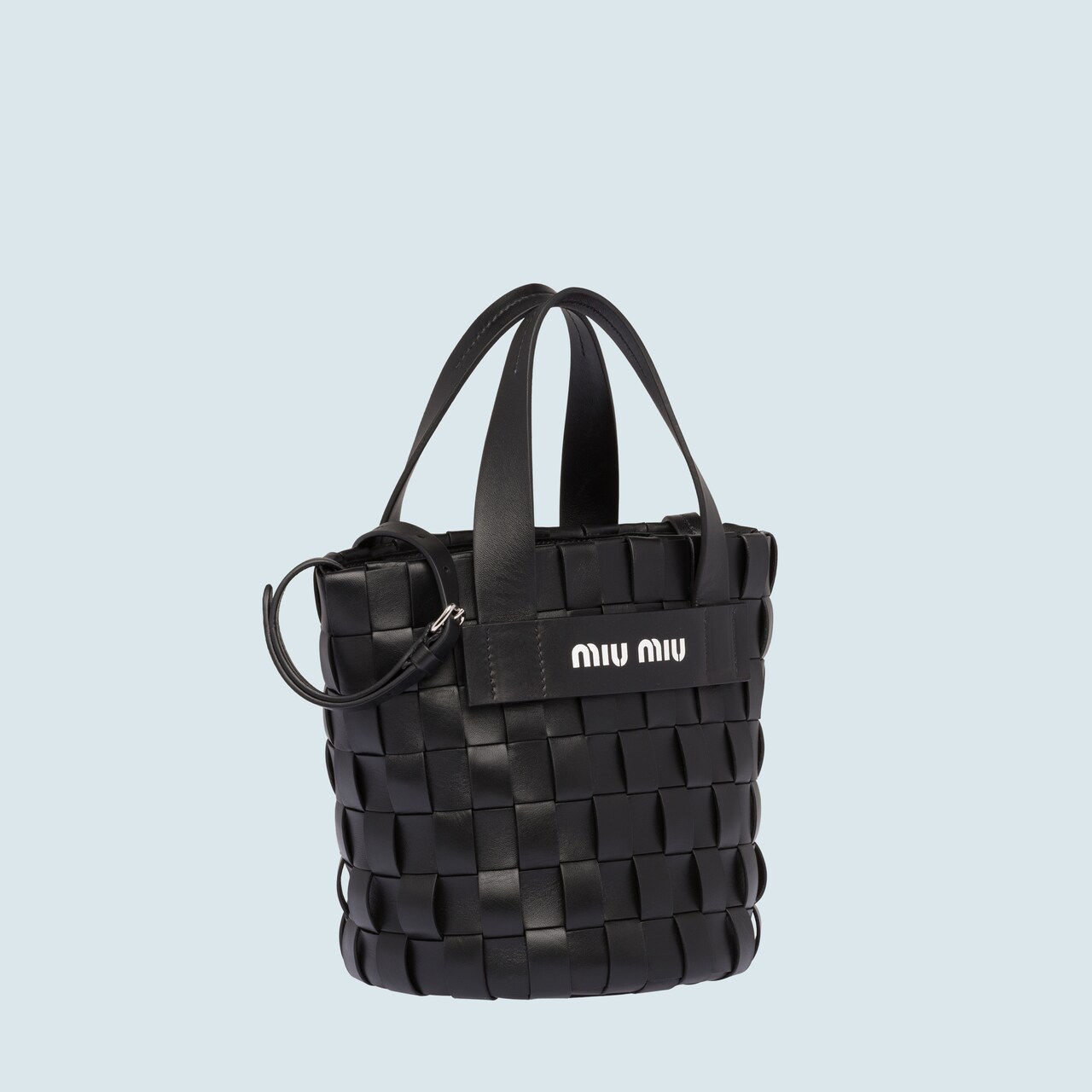 bucket bag woven