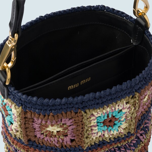 bucket crochet bag