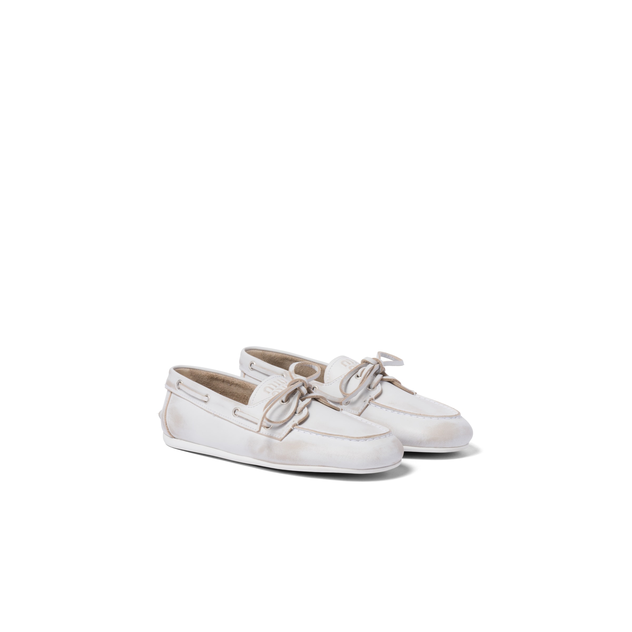 Miu Miu Chaussures Bateau En Cuir Décoloré Non Doublées, Femme, Blanc, Taille 35
