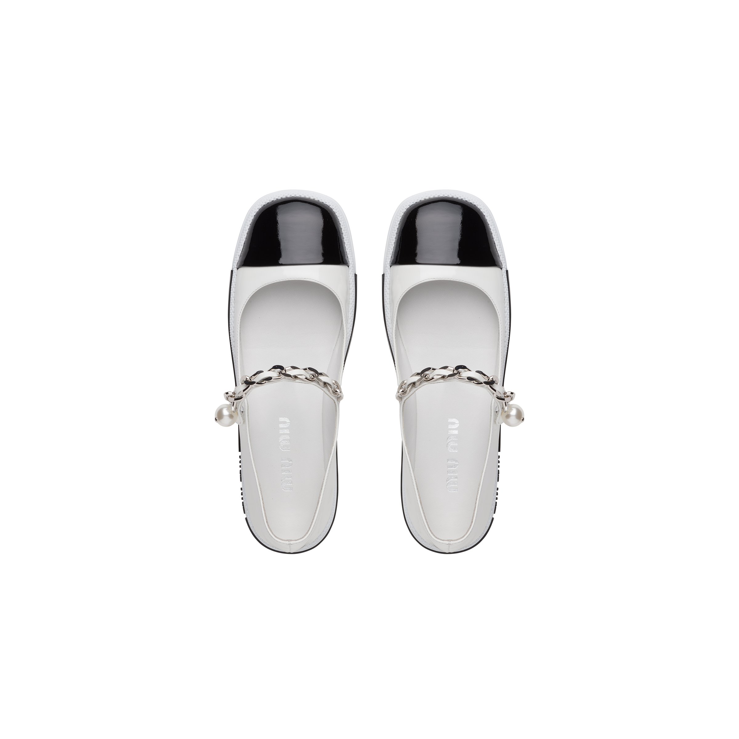 送料込】 ミュウミュウ パテントレザー バレリーナ MIU MIU - フラット ...