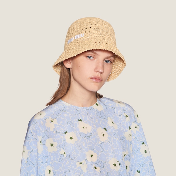 Miumiu Logo White Brim Cotton Hat 211761