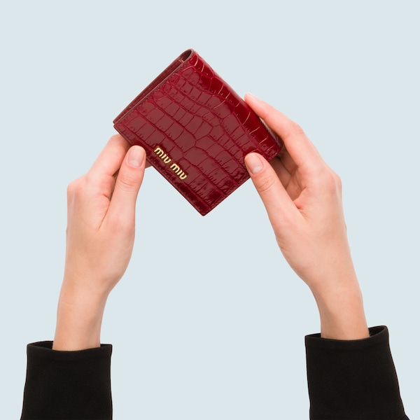 ミュウミュウ レディース 財布 公式オンラインストア ミュウミュウ レディース 財布 公式オンラインストア