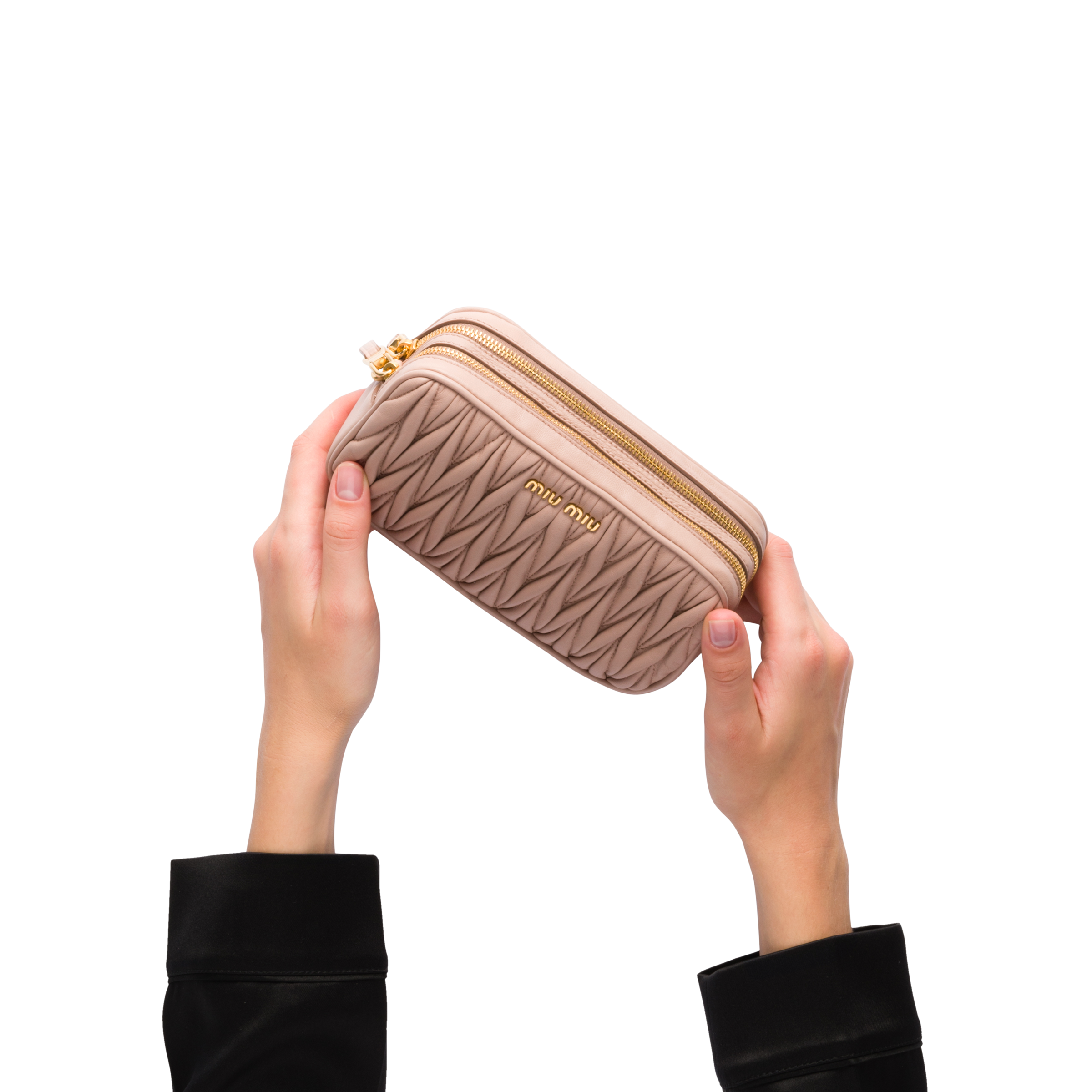 miu miu pouch pochette