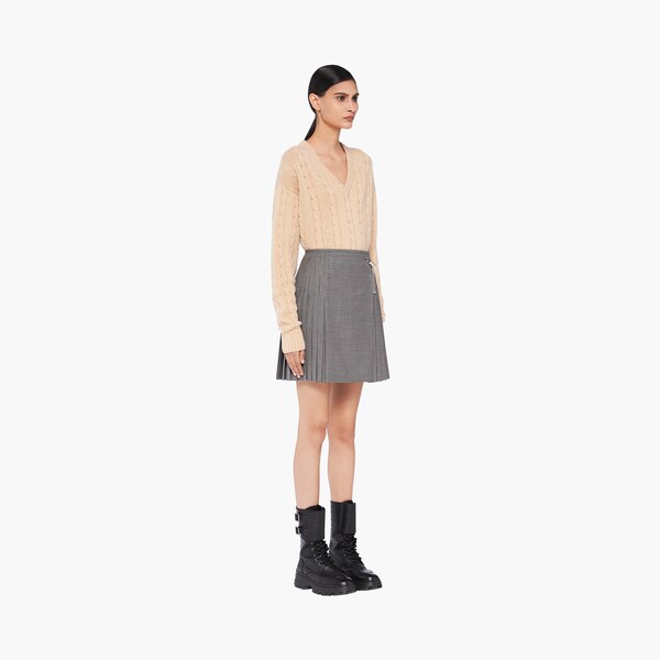 checkered skirt grey