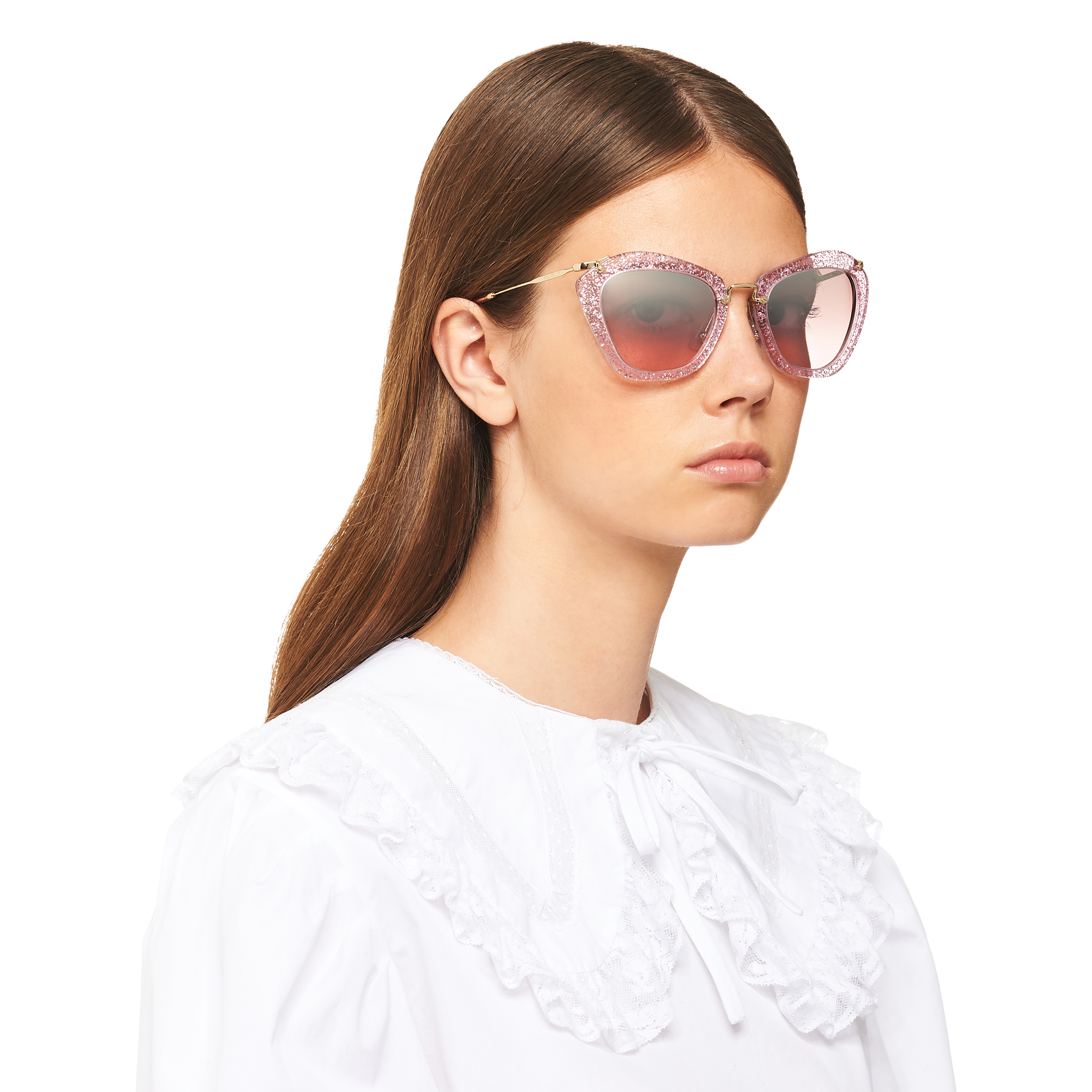 На мне очки миу миу спид ап. Очки miu miu 2025. miu miu sunglasses. очки miu miu узкие. очки miu miu овальные.