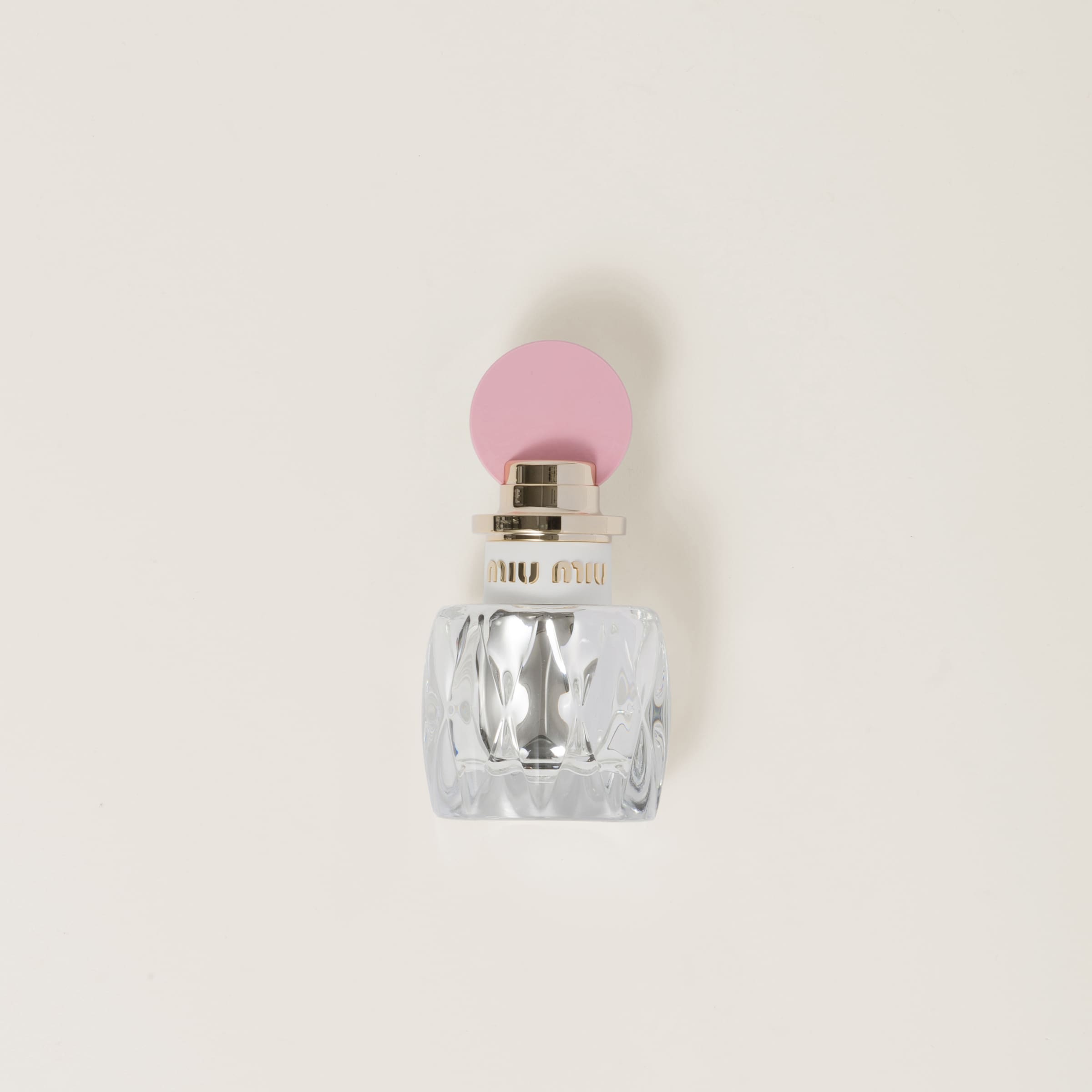 miu miu 女性用香水 Amazon.com: MIU MIU 女性淡香水噴霧3.5 盎司(約96.4 克) : MIU
