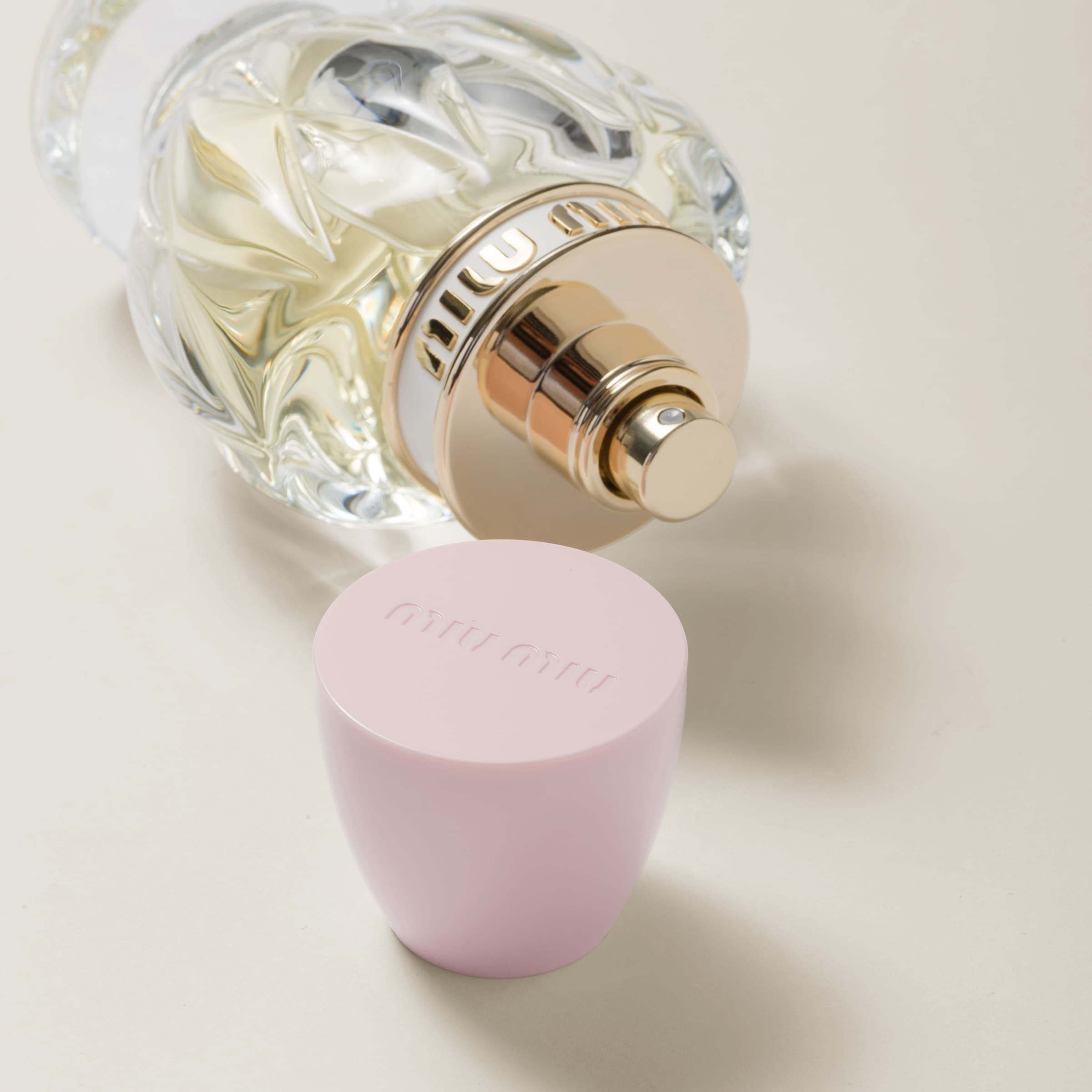Neutri ミュウミュウ ツイスト オードトワレ 50ml | Miu Miu