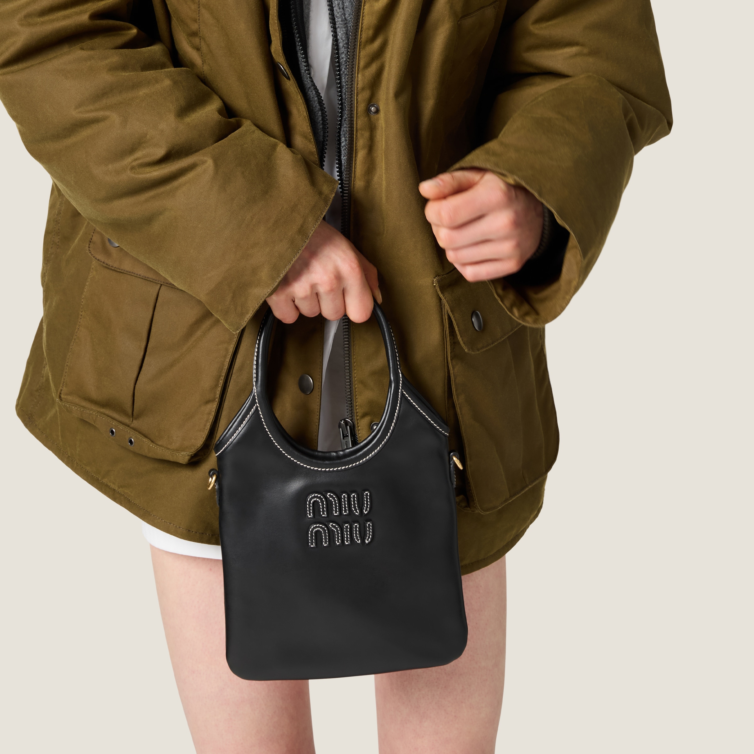 Black Ivy Leather Handbag | Miu Miu