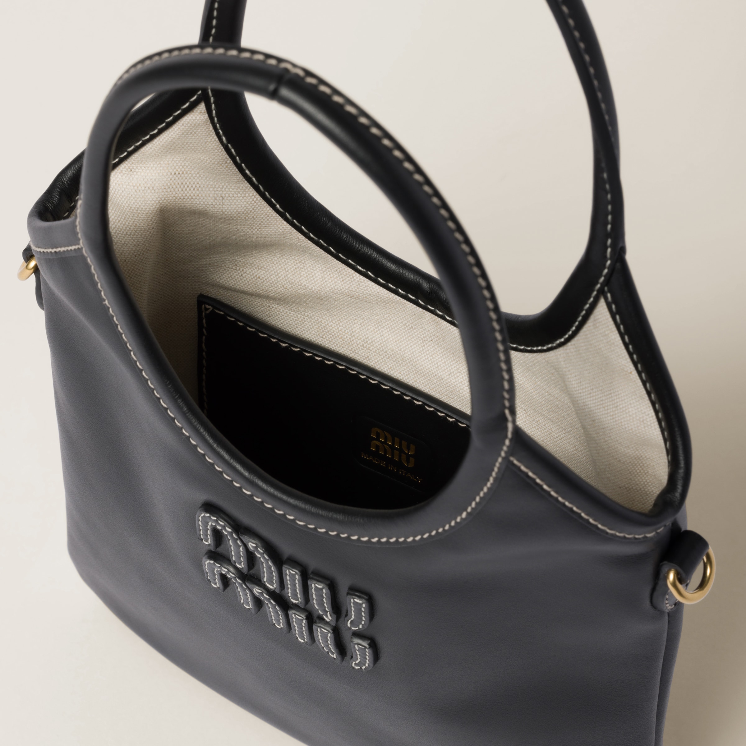 ブラック アイビー レザー ハンドバッグ | Miu Miu
