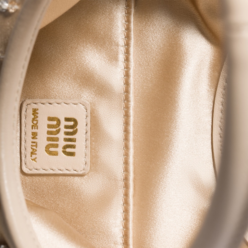 حقيبة IVY صغيرة من الساتان مطرزة