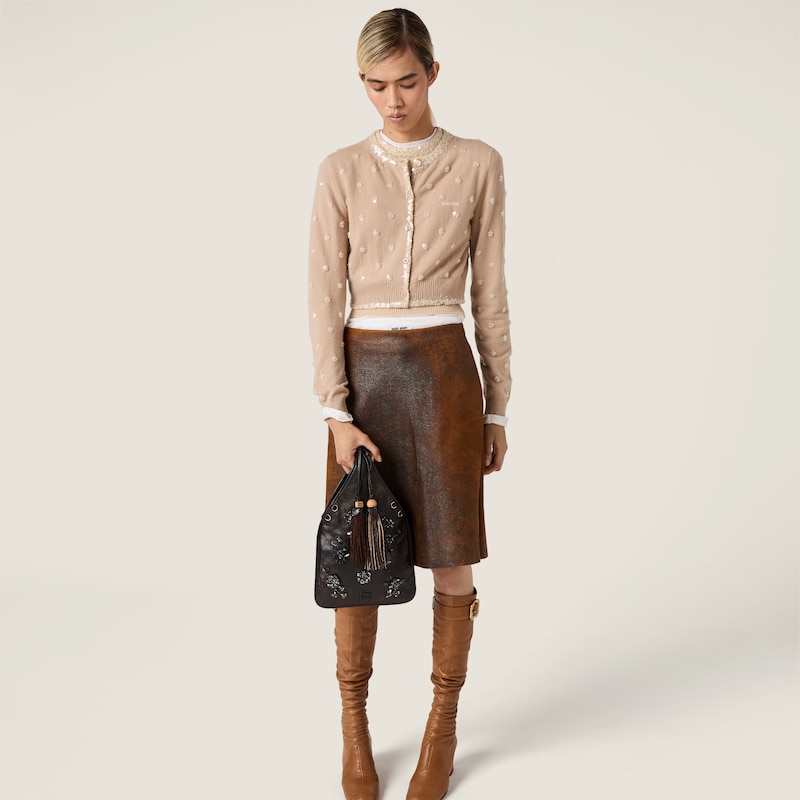 刺繍入りナッパレザー(羊革)ハンドバッグ