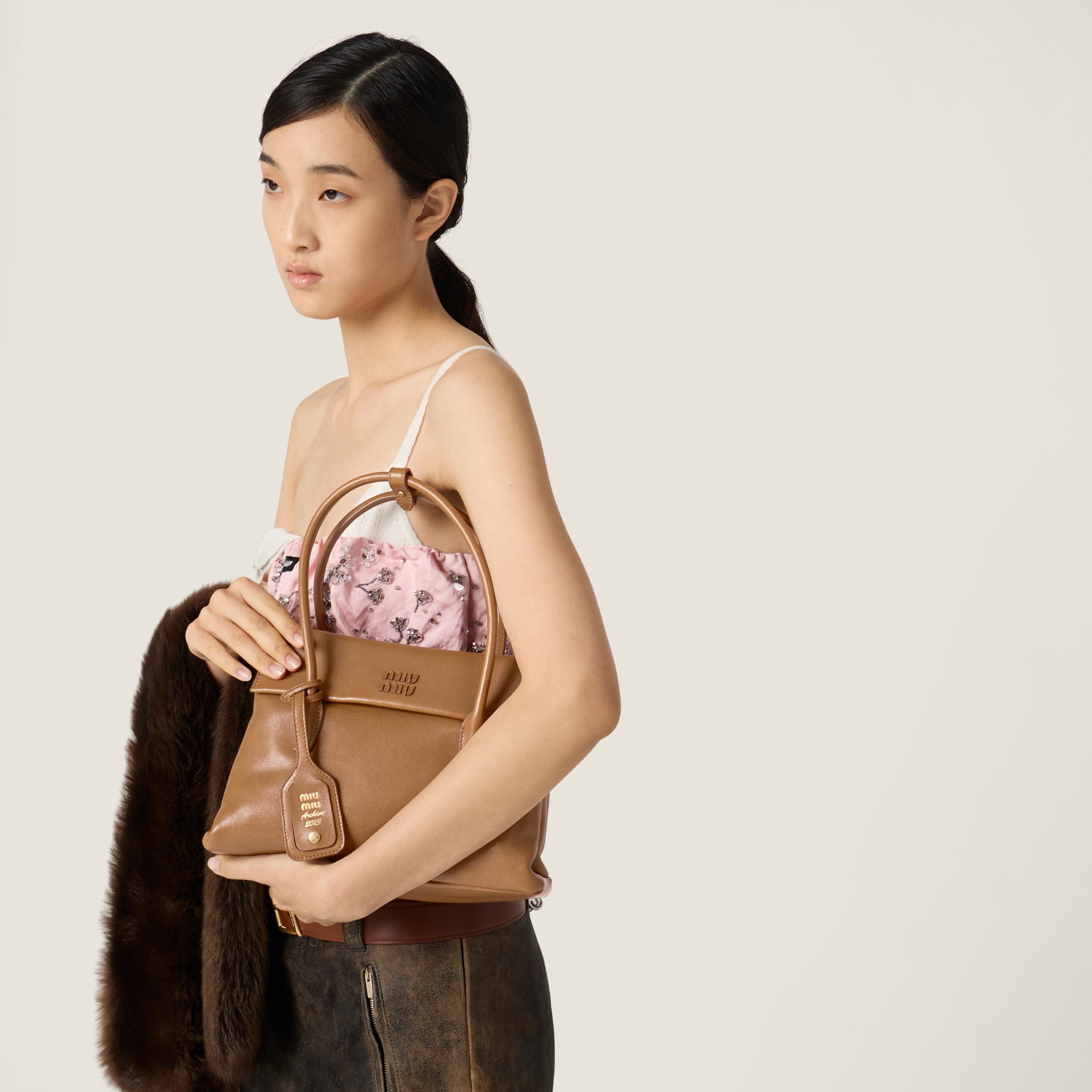 ウッド ソリテール レザー バッグ | Miu Miu