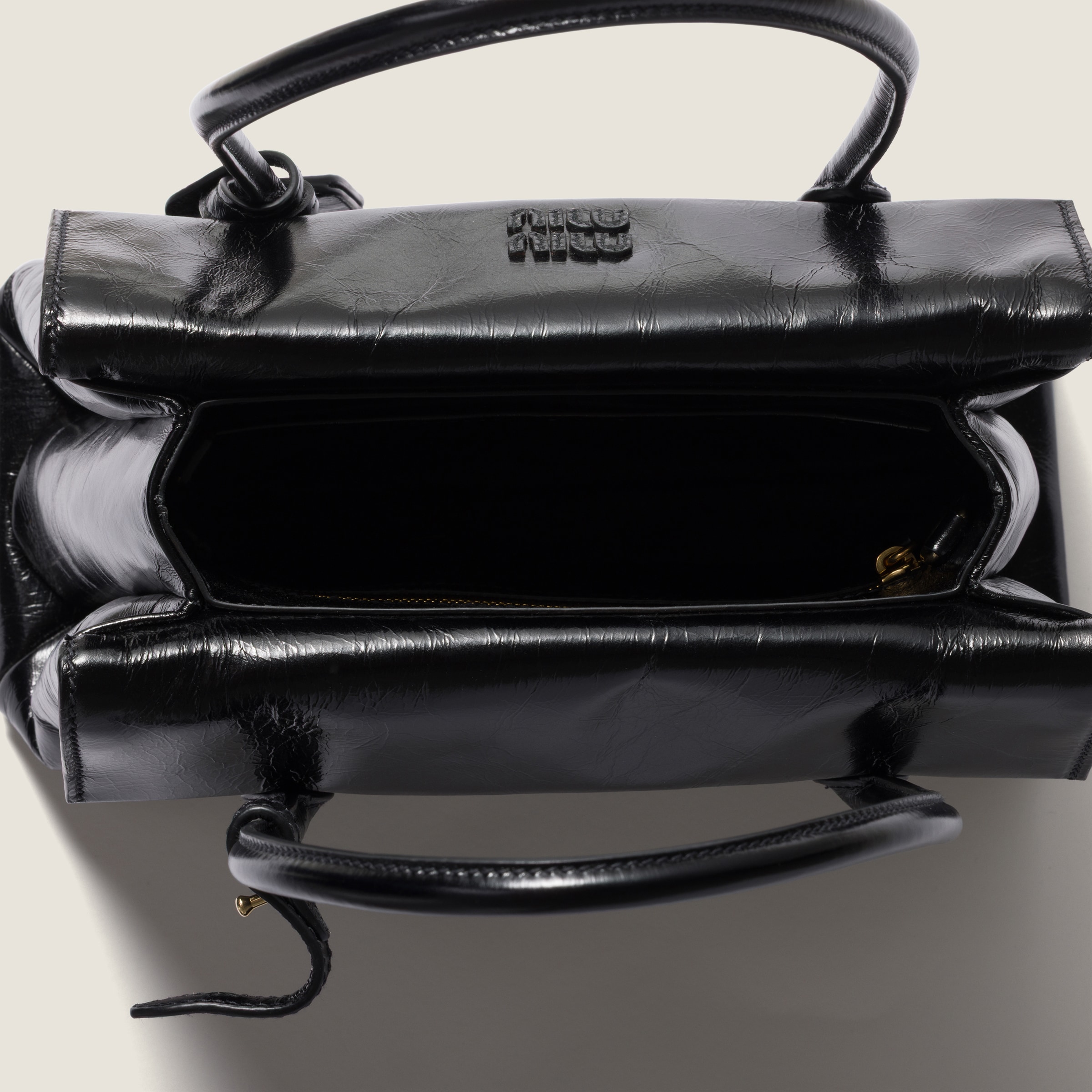 ブラック ソリテール シャイニーレザー バッグ | Miu Miu