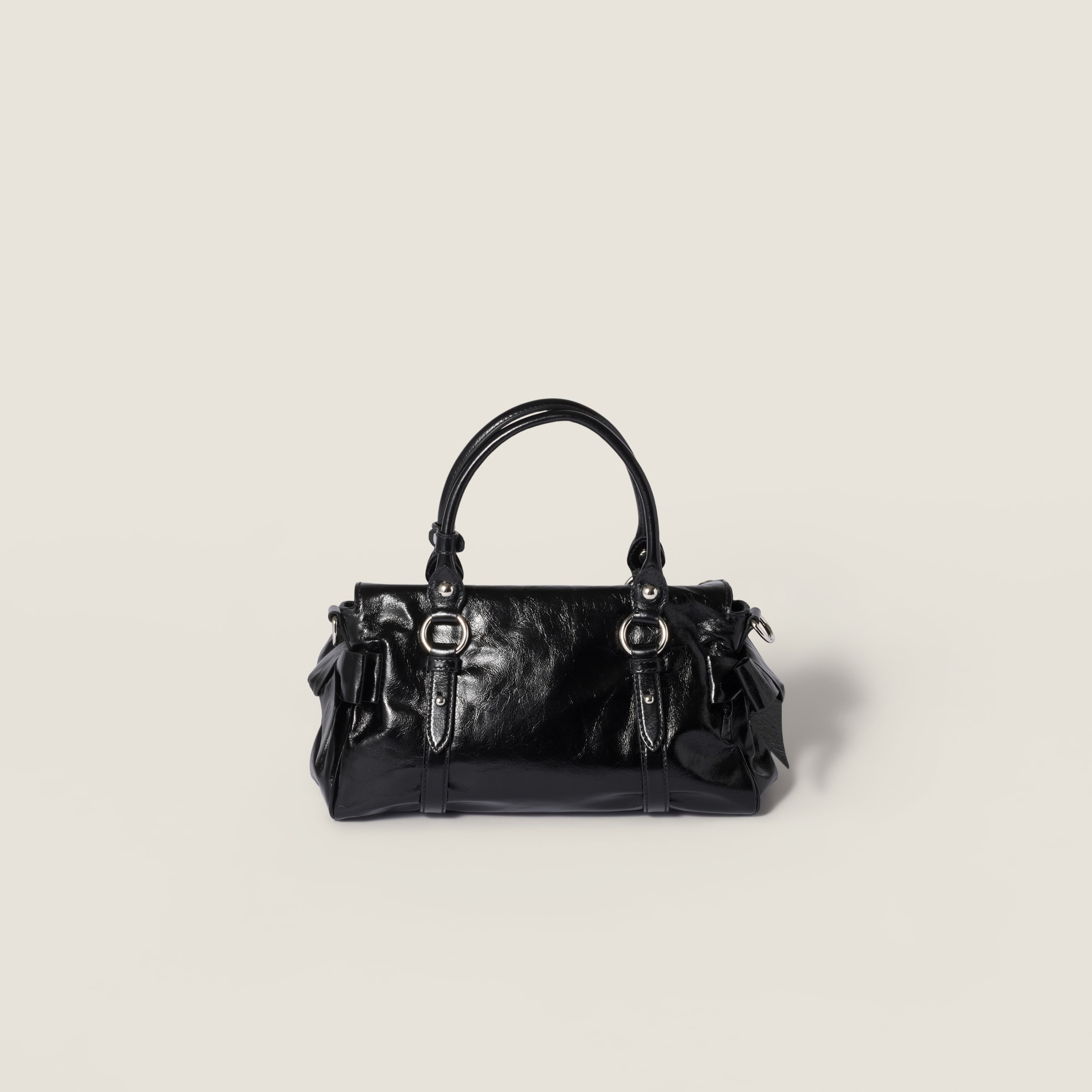 キ*ィ様 miu miu ハンドバッグ 黒 光沢仕上げ ブラック 光沢感のあるレザー ハンドバッグ | Miu Miu - 日本