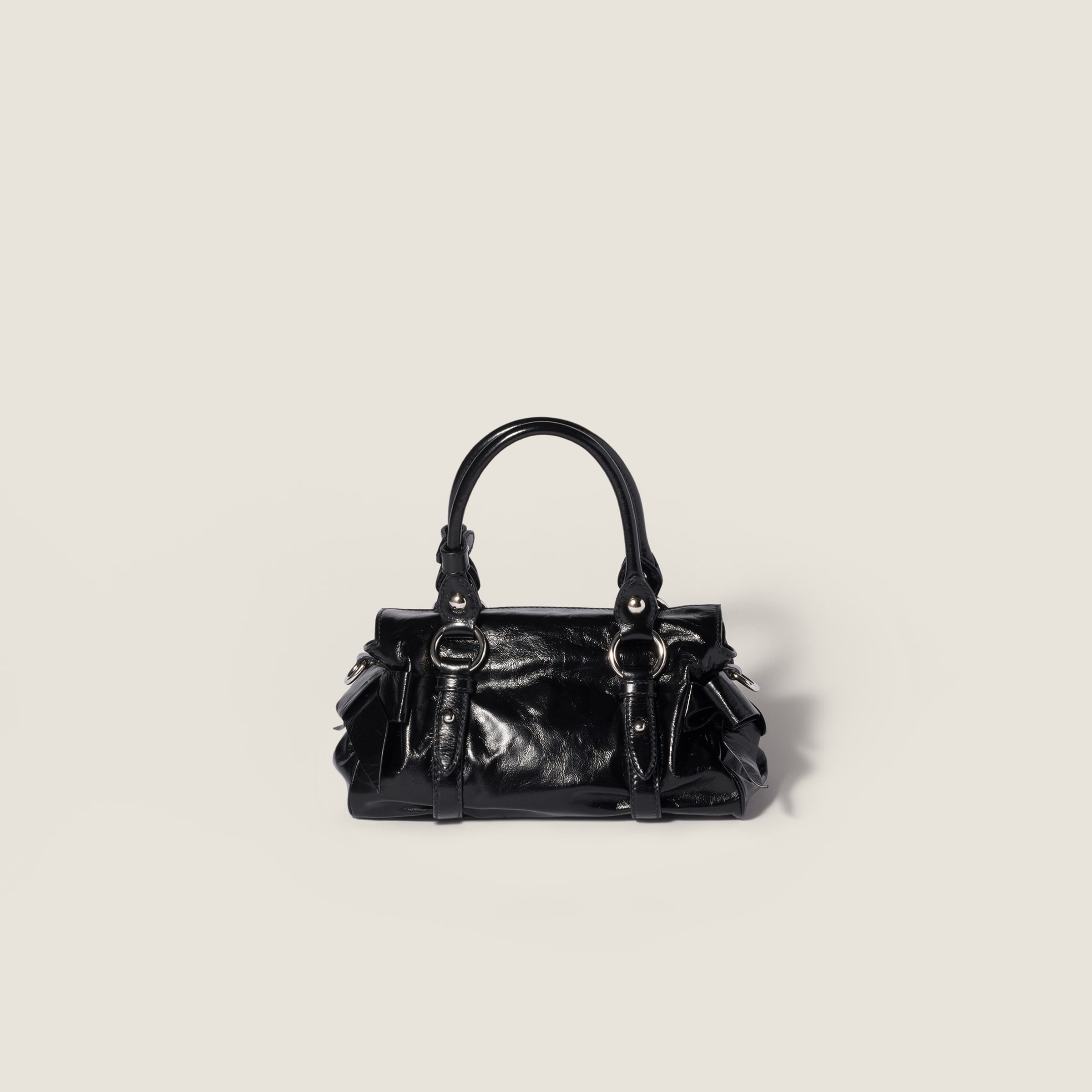 キ*ィ様 miu miu ハンドバッグ 黒 光沢仕上げ ブラック 光沢感のあるレザー ハンドバッグ | Miu Miu - 日本