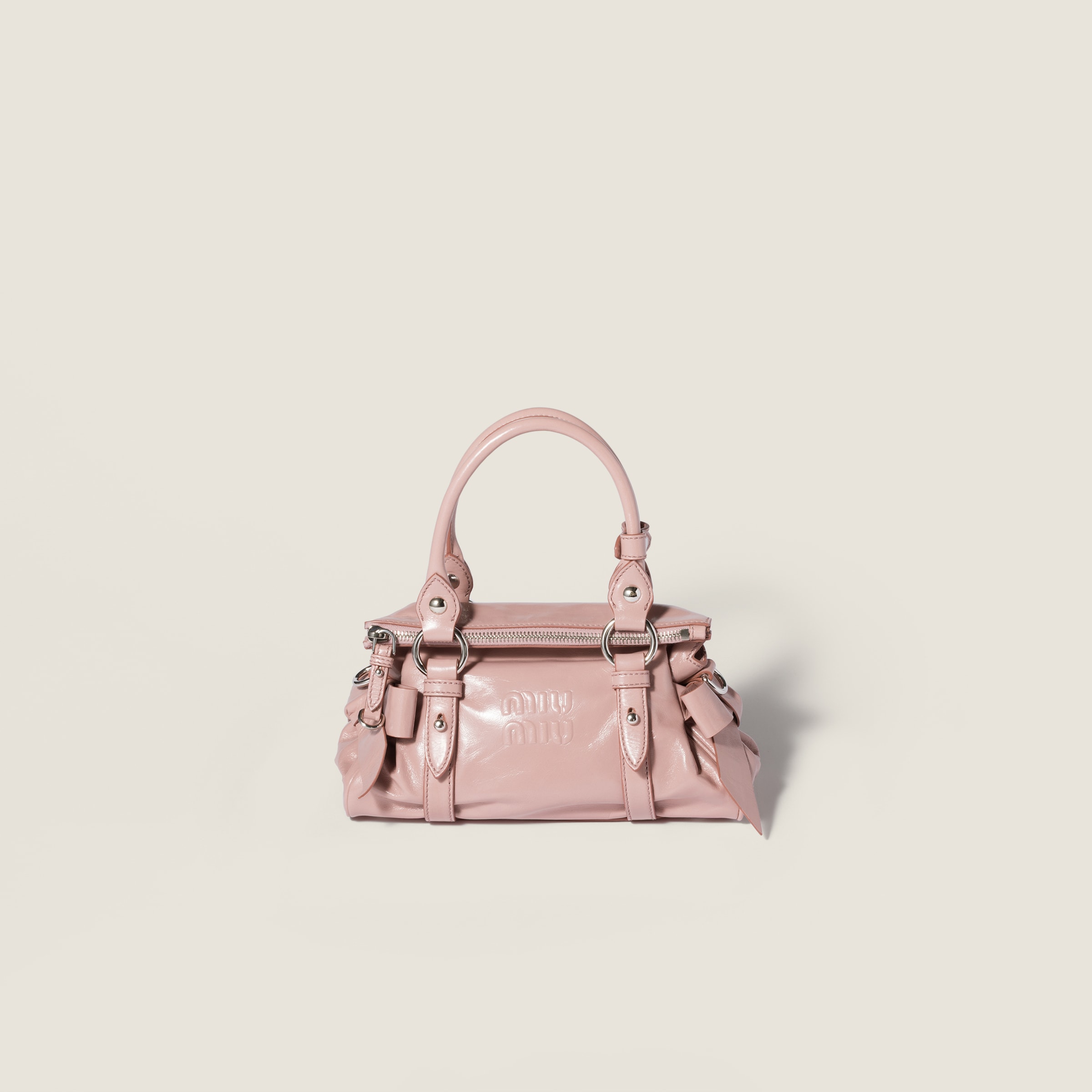 ロージーブラッシュ 光沢感のあるレザー ハンドバッグ | Miu Miu - 日本