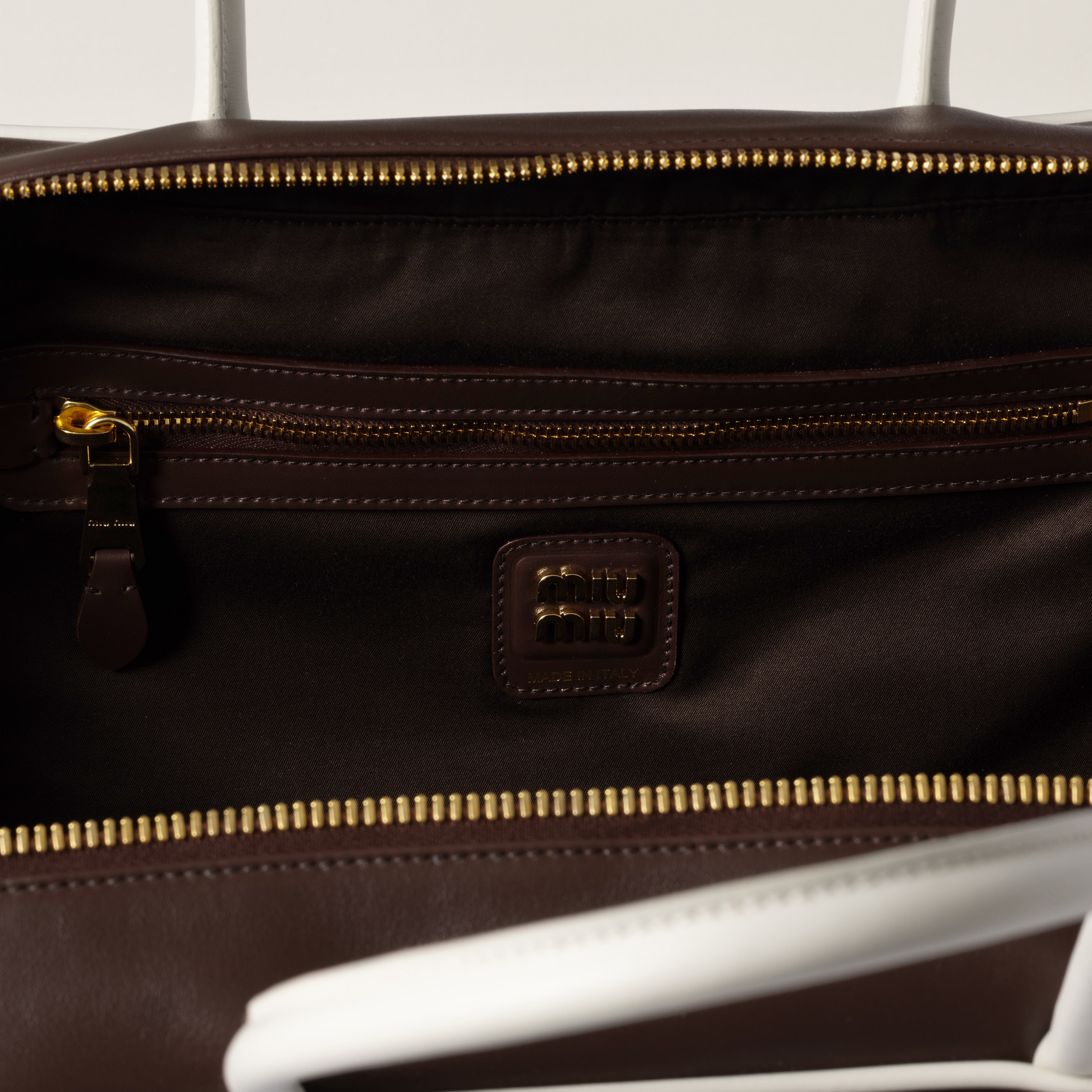 Briarwood/white Beau Leather Bag | Miu Miu