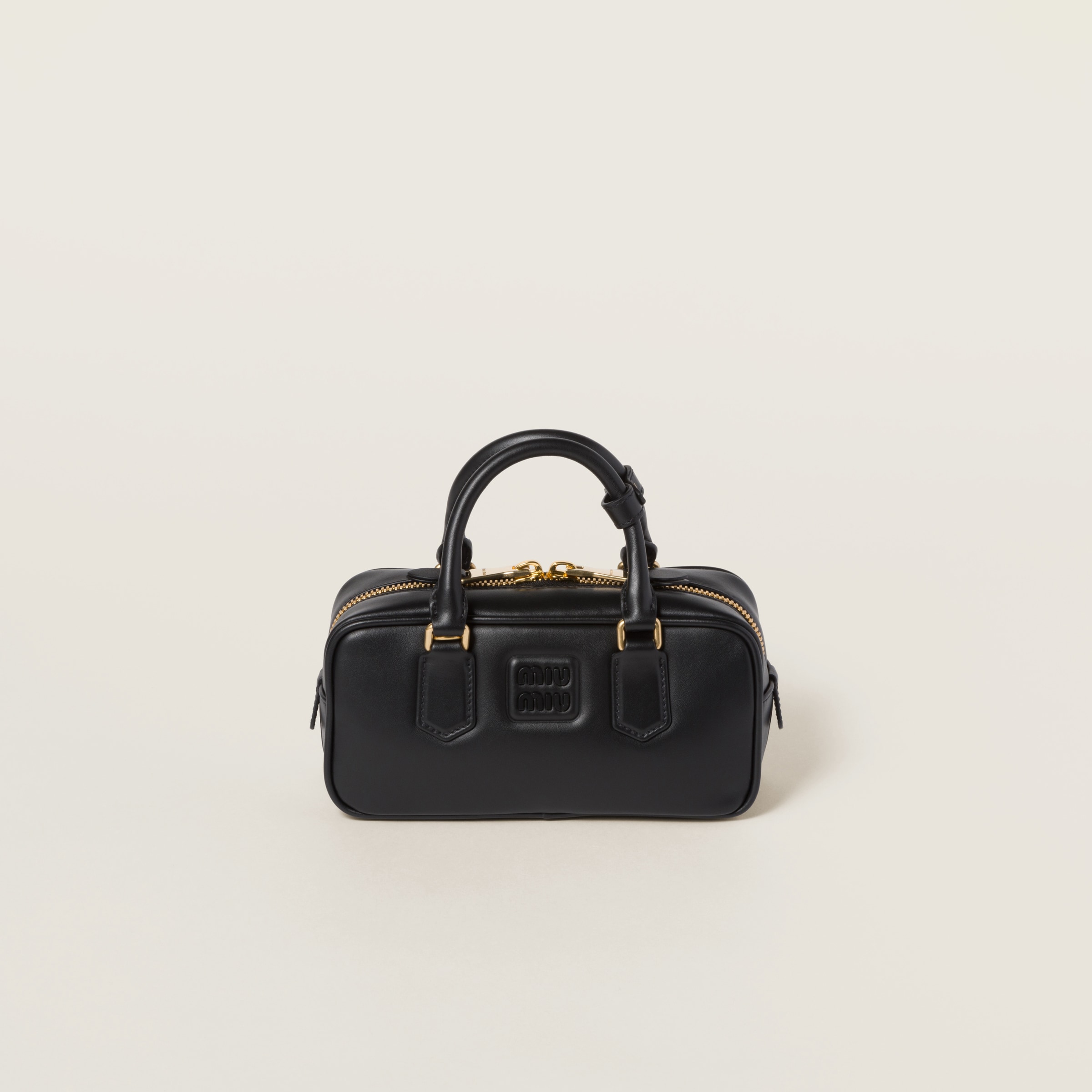 ブラック アルカディ レザー バッグ | Miu Miu