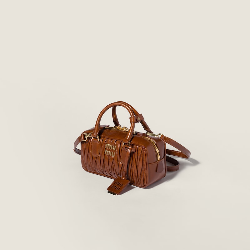 Sac Arcadie en cuir matelassé brillant