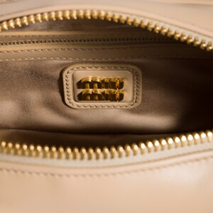 AF5BB142_ACR3_F0065_V_OON_BKG_4