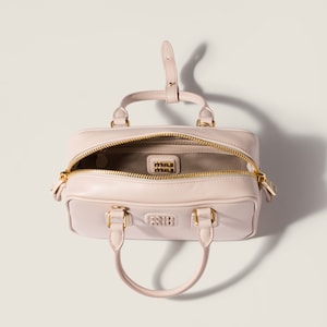 AF5BB142_ACR3_F0NZ2_V_OON_BKG_4