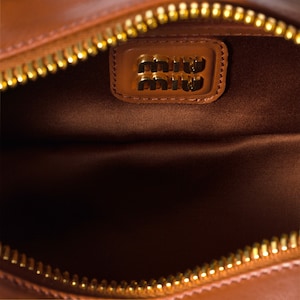 AF5BB142_AN88_F0033_V_OON_BKG_6