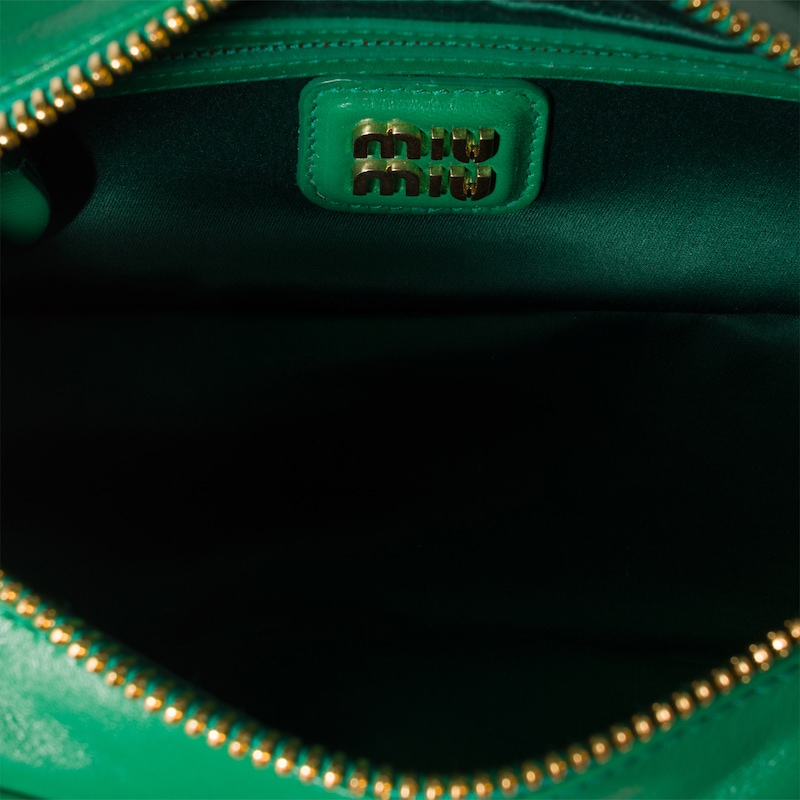 아르카디 마테라쎄 나파 가죽 백