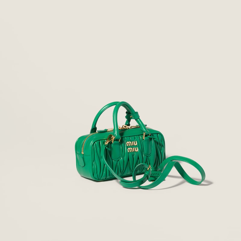 아르카디 마테라쎄 나파 가죽 백