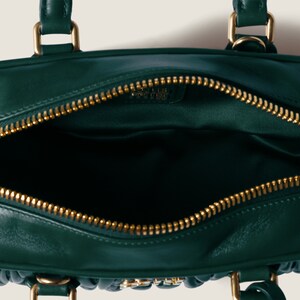 AF5BB142_AN88_F077U_V_OON_BKG_4