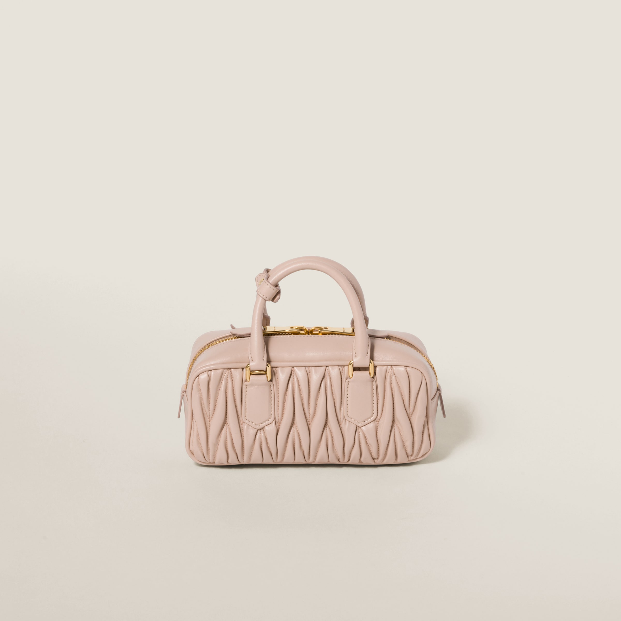 ピンクベージュ アルカディ マテラッセレザー バッグ | Miu Miu ピンクベージュ アルカディ マテラッセレザー バッグ | Miu Miu