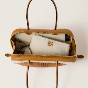 AF5BB148_2CTT_F036S_V_OOS_BKG_6