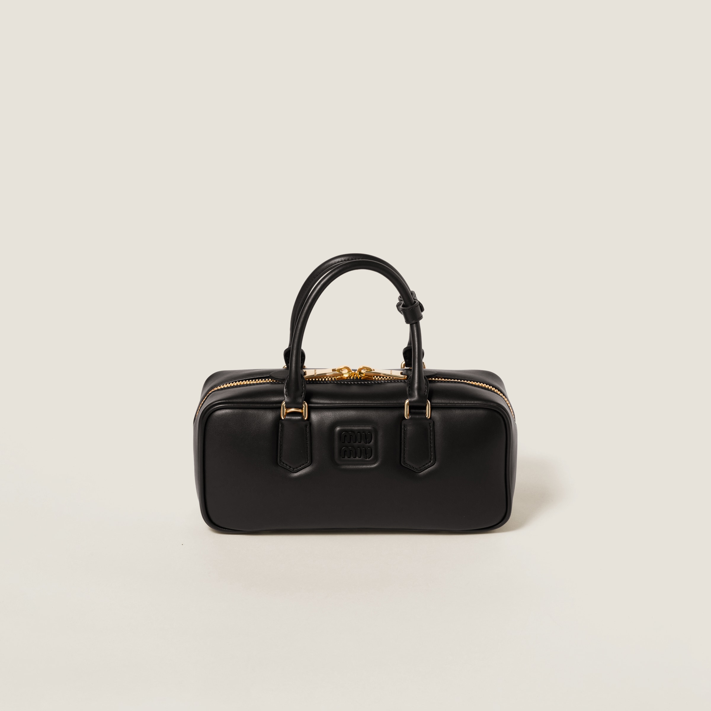 ブラック アルカディ レザー バッグ | Miu Miu