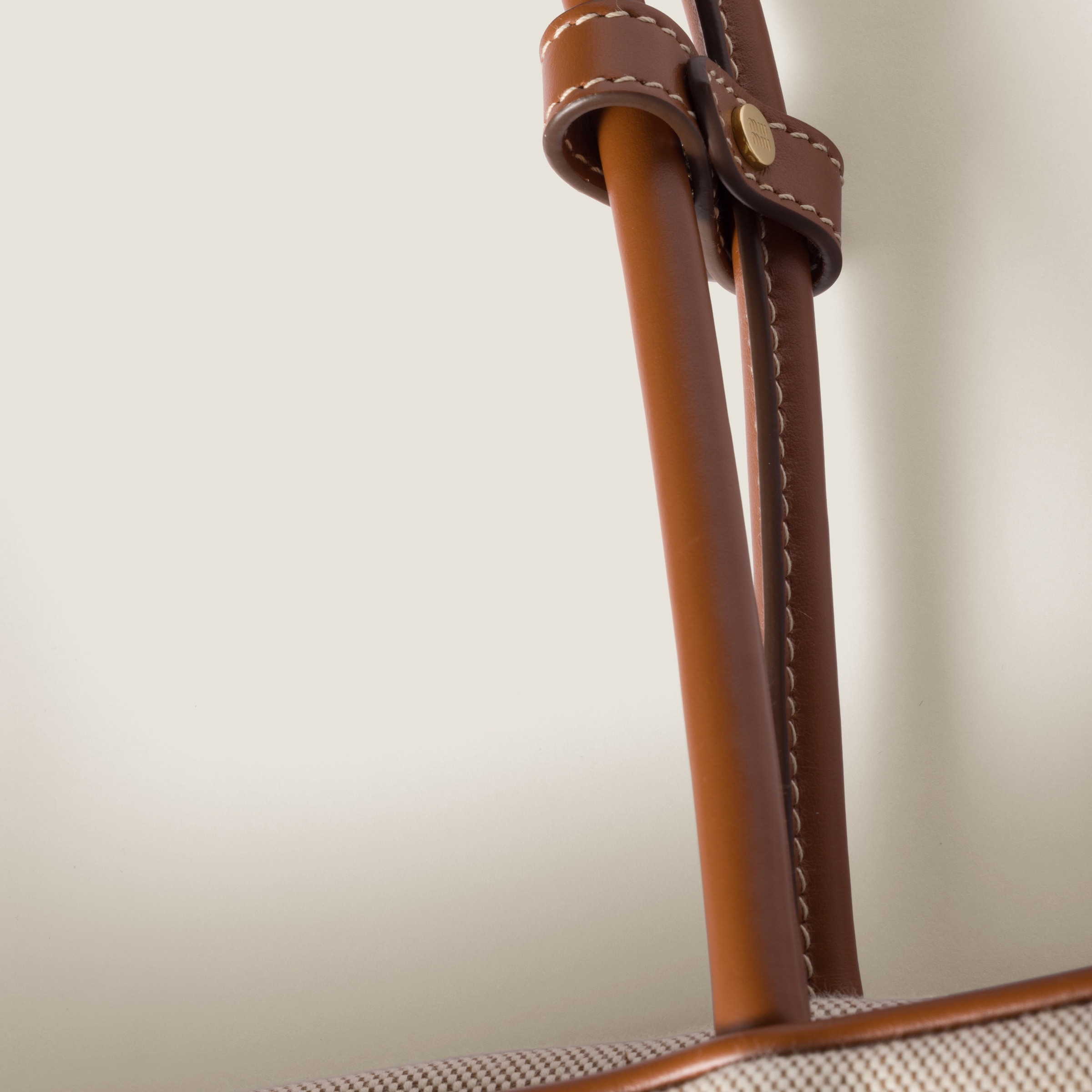 新作☆直営店 MiuMiu Beau キャンバス&レザーバッグ 5BB163 Beige/dark Brown Beau Canvas And Leather Bag | Miu Miu